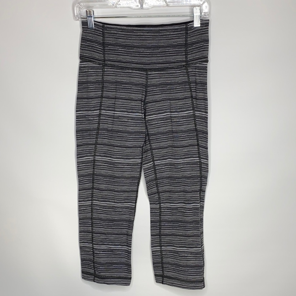 Lululemon Gather & Crow Crop II Capri 6